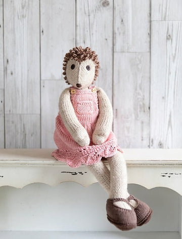Knitted Animal Friends by Louise Crowther - Holly The Hedgehog Yarn Kit
